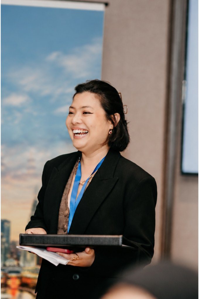 Oga Chan facilitating a leadership session